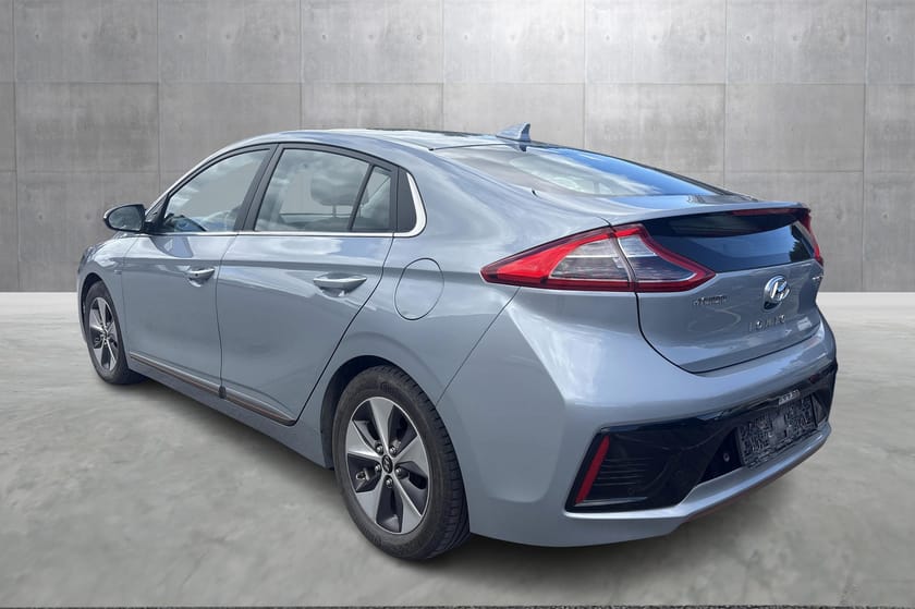 Bilde 2 av Hyundai Ioniq Electric Skinn I Navi I Lav km