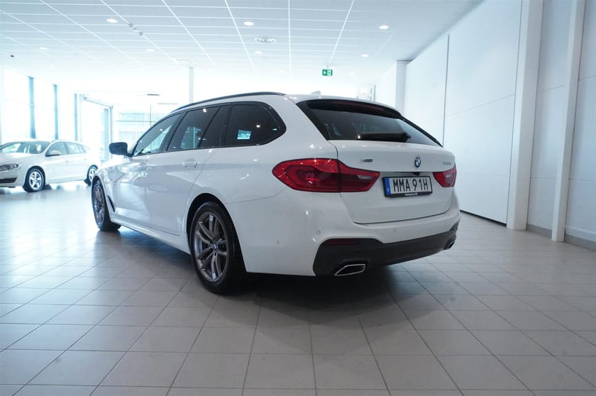 Bild 4 av BMW 520d xDrive Touring M-Sport Drag Aktiv Fartpilot Värmare
