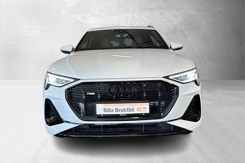 Bilde 3 av Audi e-tron 55 quattro S-Line, Hengerfeste, ACC, Ryggekamera, B&O