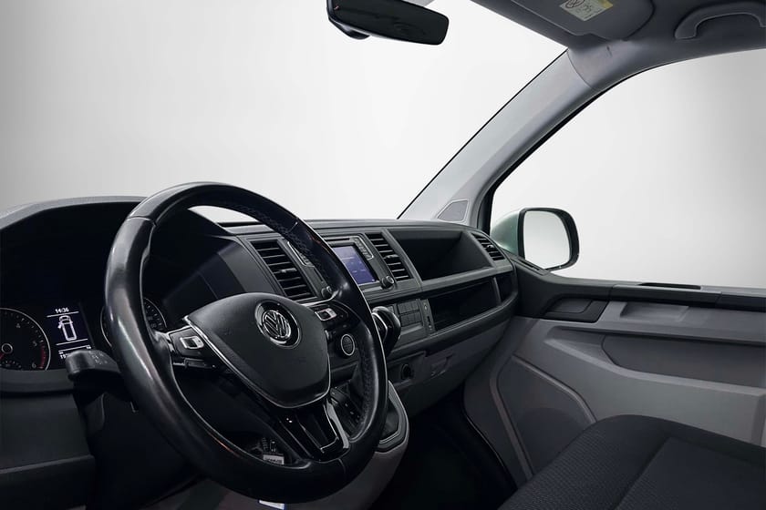 Bild 4 av Volkswagen Caravelle T31 2.0 TDI 9-SITS D-VÄRME LÅNG