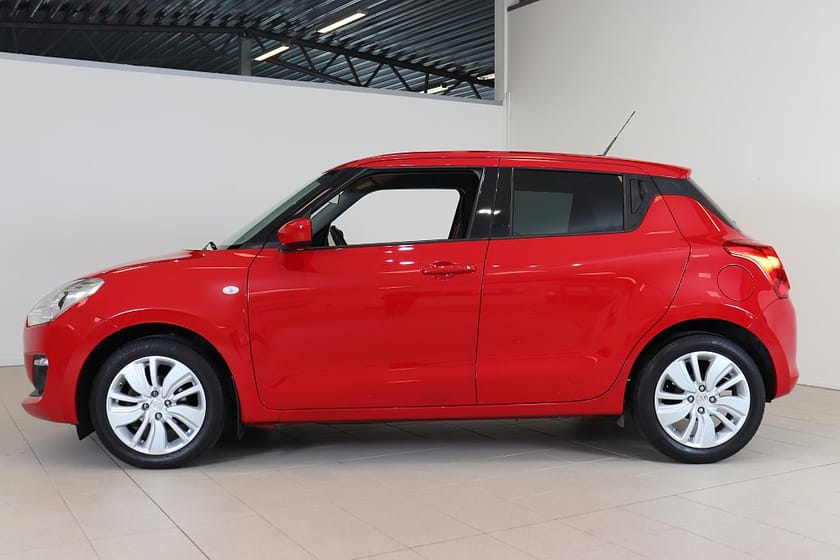 Bild 3 av Suzuki Swift 1.2 Dualjet 90HK Automat Backkamera CarPlay