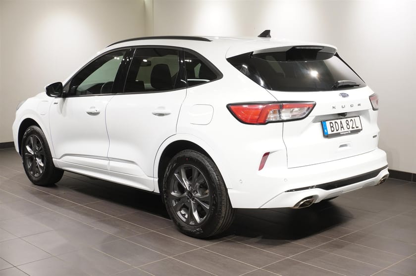 Bild 3 av Ford Kuga Plug-In Hybrid ST-Line Drag Kamera