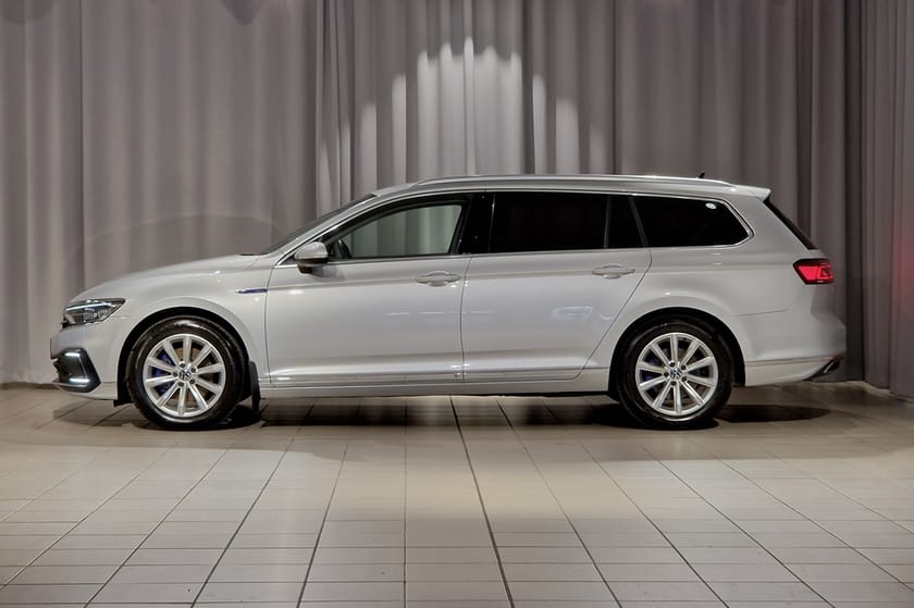 Bild 2 av Volkswagen Passat Sportscombi GTE | 1.4 TSI e-Hybrid | Parkeringsvärmare