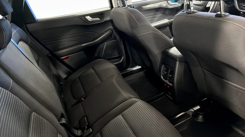 Bild 5 av Ford Kuga Plug-In Hybrid Titanium PHEV 225hk Automat