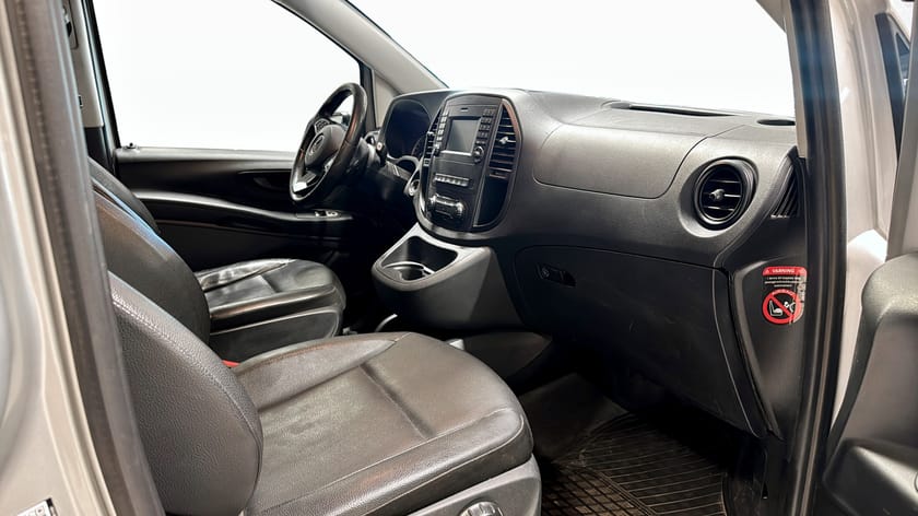 Bild 3 av Mercedes-Benz Vito 119 BlueTEC 4MATIC 2.8t 7G-Tronic Plus