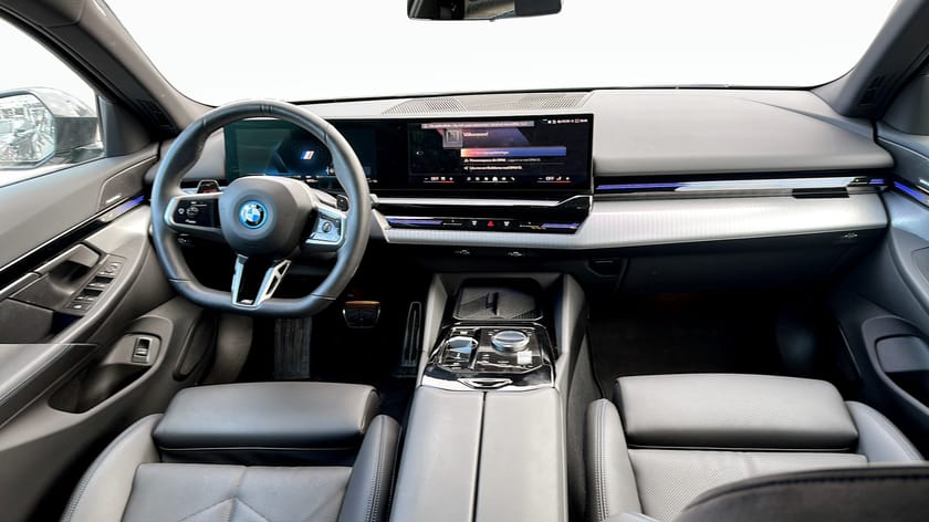 Bild 4 av BMW 530e xDrive Touring M sport Drag H/K ljud