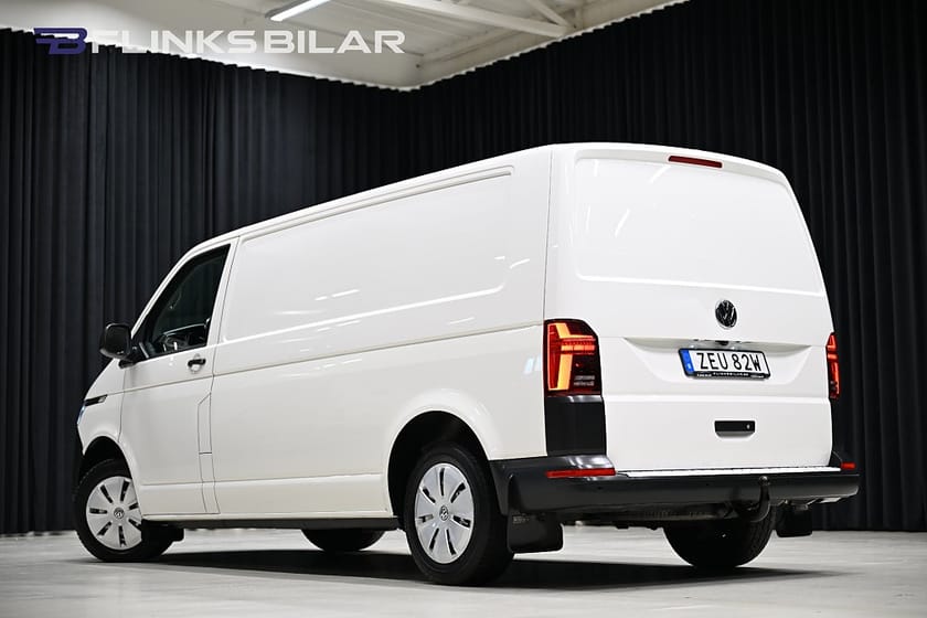 Bild 4 av Volkswagen Transporter DSG 150HK L2 Servicebil|V-Inredd|LED|Uppvärmt-skåp|Moms
