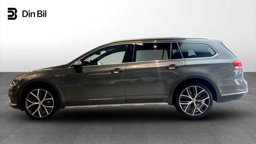 Bild 2 av Volkswagen Passat Alltrack TDI240 DSG 4M Executive/Värmare/Drag