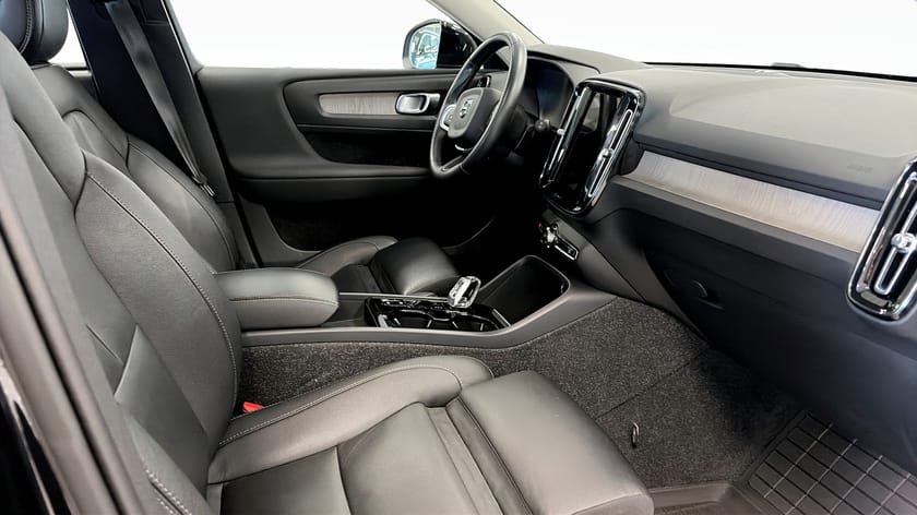 Bild 3 av Volvo XC40 Recharge T5 262 HK DCT Inscription