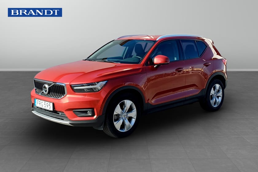 Bild 1 av Volvo XC40 B4 FWD Bensin Momentum Advanced SE