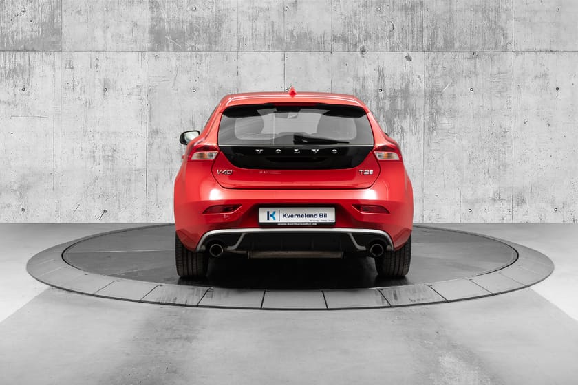 Bilde 5 av Volvo V40 T2 R-design Ryggekamera/Navipro/18/Manuell/Garanti