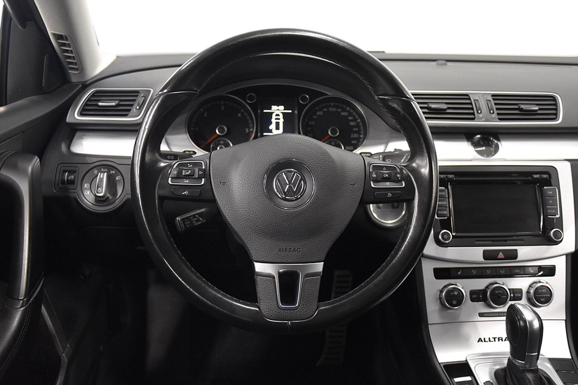 Volkswagen Passat 2015, bild 2/10