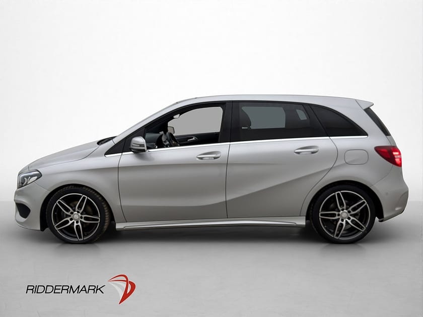 Bild 4 av Mercedes-Benz B 200 d AMG Pano Kamera CarPlay LED Drag