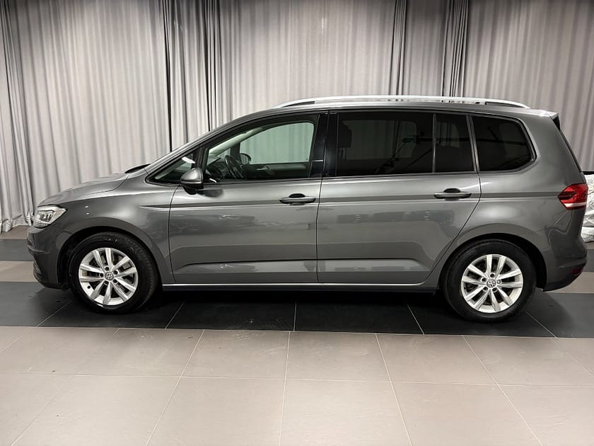 Bild 2 av Volkswagen Touran 1.4 TSI BMT 150 7-sits Inkl. Dragkrok Motorvärmare