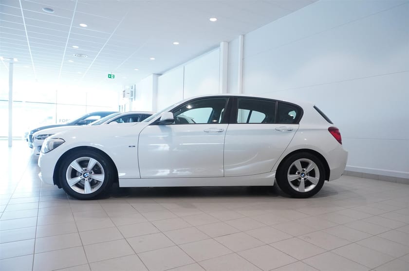 Bild 3 av BMW 118d 5dr Sportline Drag Backkamera HiFi