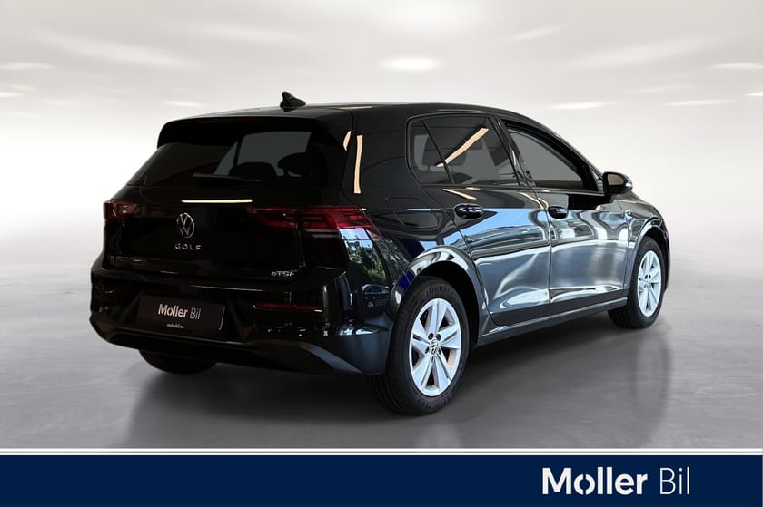 Bilde 4 av Volkswagen Golf 8 life   110etsi     dsg