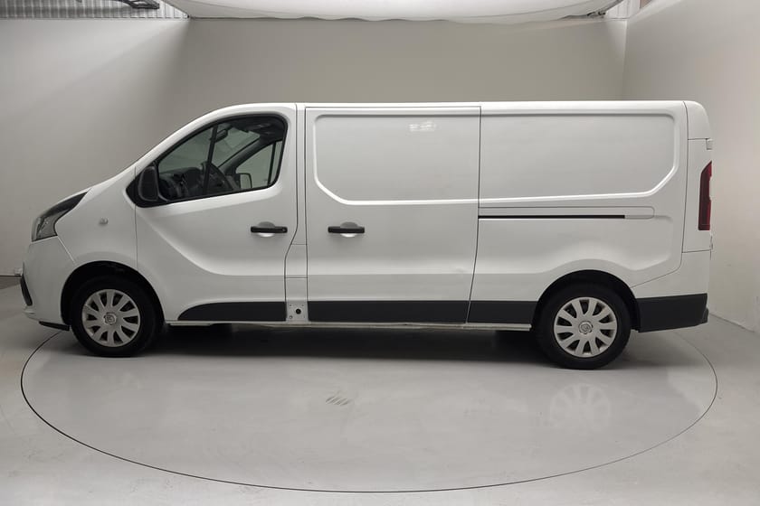 Bild 2 av Renault Trafic Skåpbil 1.6 dCi Skåp (125hk) L2 Backkamera Drag