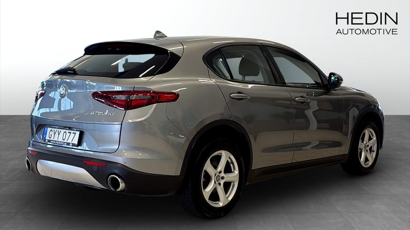 Bild 2 av Alfa Romeo Stelvio Super GME 2.0 200HK AT8 AWD