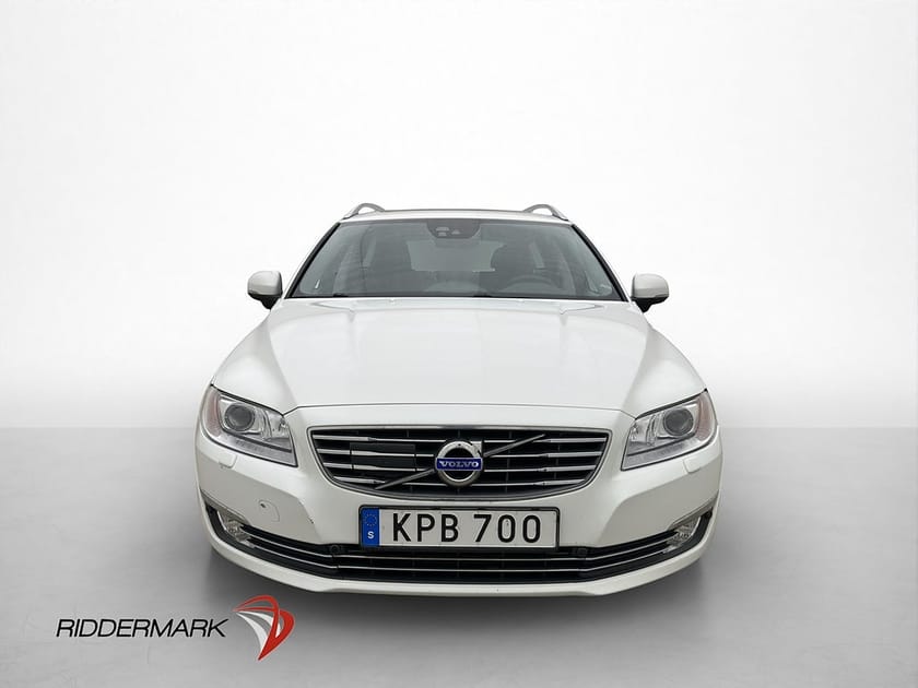 Bild 2 av Volvo V70 D4 181hk Summum Värmare VOC Taklucka Skinn Drag