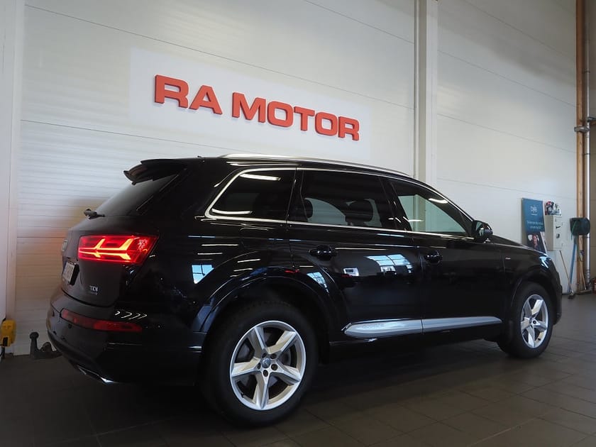 Bild 5 av Audi Q7 TDI 272hk S-line  7-sits |Drag|Navi|Kamera|D-värm|