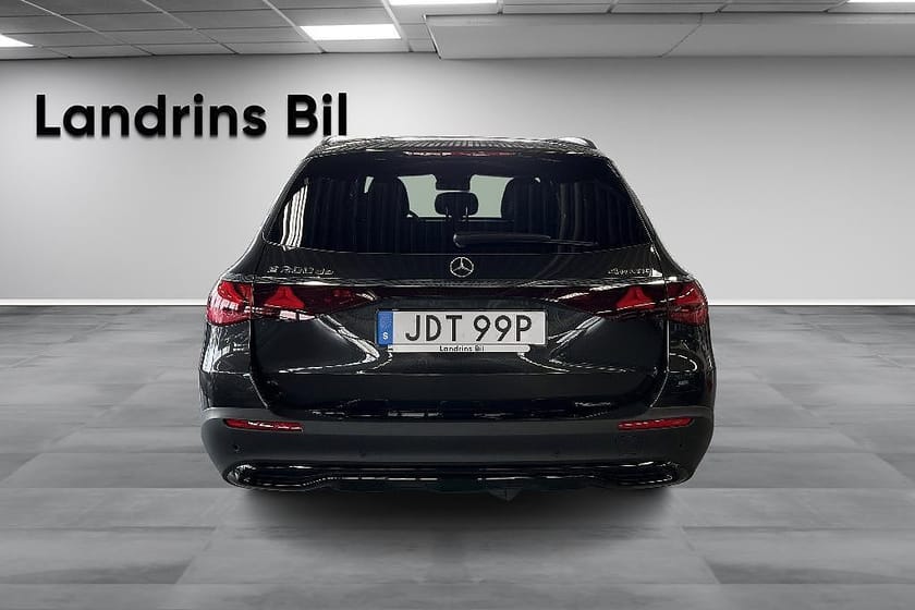 Bild 5 av Mercedes-Benz E 300 de 4MATIC All-Terrain Avantgarde Premium / Glastak