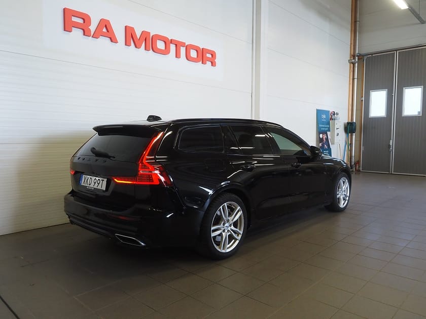 Bild 5 av Volvo V60 T8 Twin Engine AWD Geartronic R-Design 392hk | VOC |