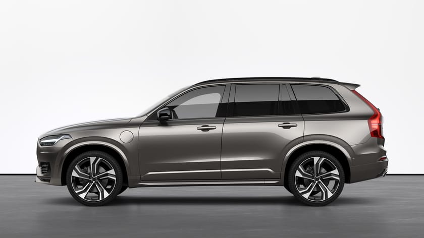 Bilde 2 av Volvo XC90 7 Seats Recharge T8 R-Design KROK|22"|LUFT|LYS.PK|360|HUD|7år*