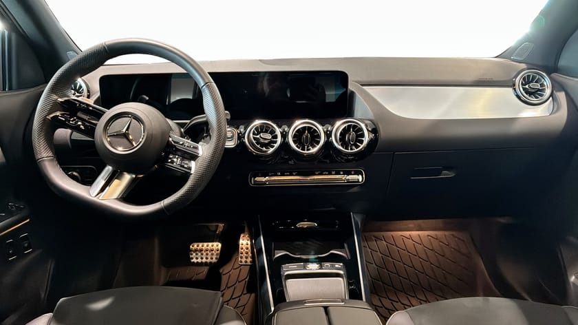 Bild 4 av Mercedes-Benz GLA 250 e AMG ADVANCED EDITION