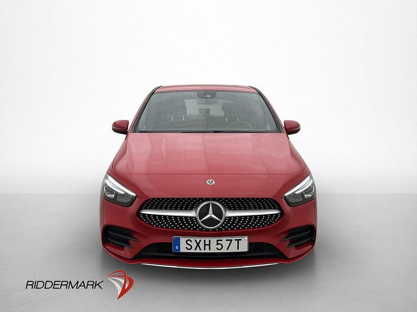 Bild 2 av Mercedes-Benz B 180 d AMG Kamera Wide Sportstolar Skinn