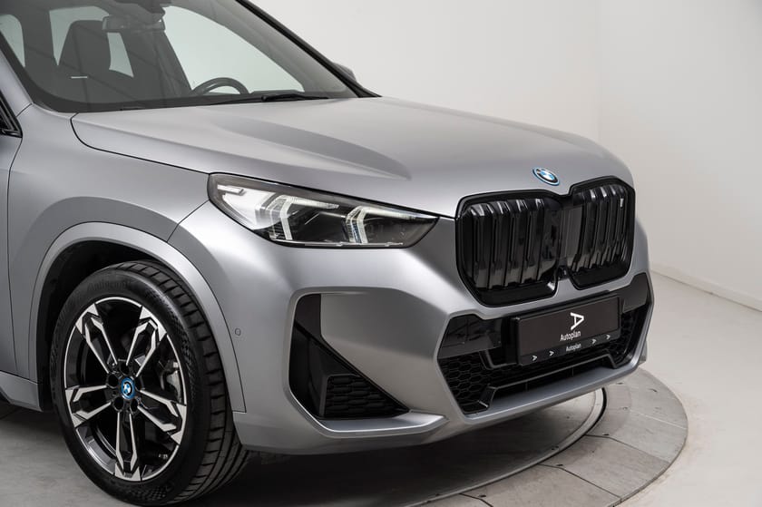Bilde 3 av BMW iX1 xDrive30 Fully Charged | M-Sport/ACC/Krok/H&K/360°/Pano