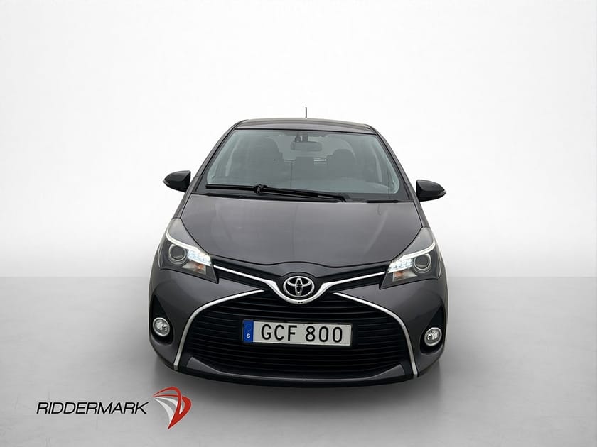 Bild 2 av Toyota Yaris 1.3 Dual VVT-i 99hk Backkamera Farthållare
