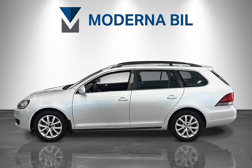 Bild 2 av Volkswagen Golf Variant 1.6 TDI 105hk Kamrem bytt B-kamera Drag Nyserv