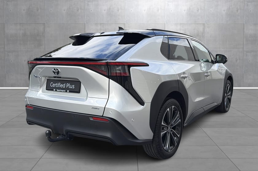 Bilde 5 av Toyota bZ4X 71.4 kWh AWD Executive Bi-tone JBL Panorama Glasstak