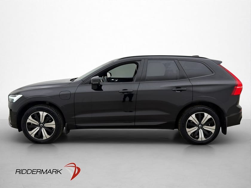 Bild 2 av Volvo XC60 T6 AWD Plus Dark Pano Dragkrok 360° Värm CarPlay