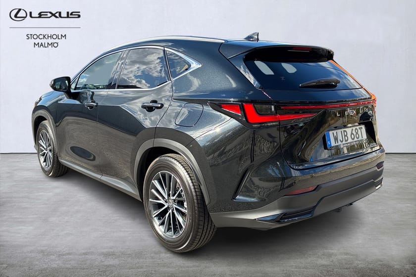 Bild 3 av Lexus NX 450h+ Business Plus Skinn P-Värmare Drag Carplay