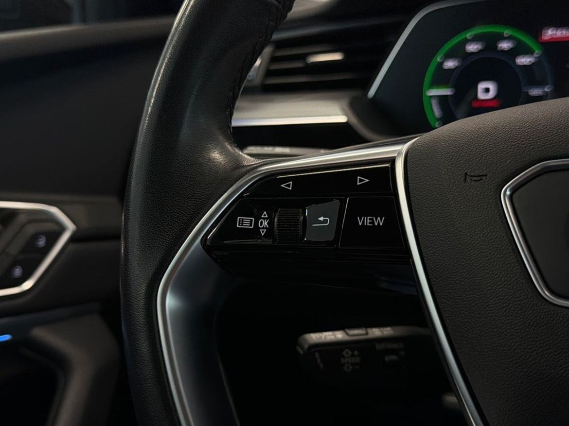 Audi Audi e-tron 55 quattro — bild 14