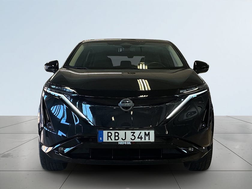 Bild 2 av Nissan Ariya 87 e-4ORCE 90 kWh AWD BOSE-ljud 360° Panorama Navi Rattvärm S&V