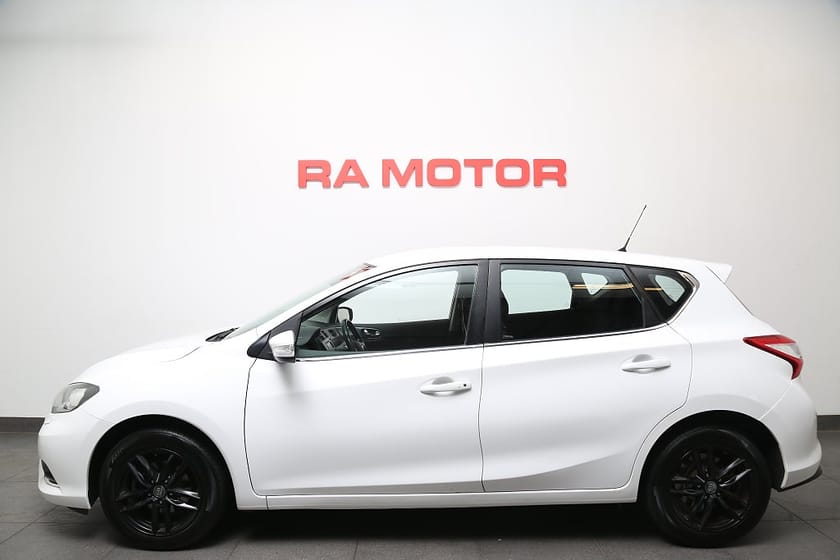 Bild 3 av Nissan Pulsar 1,2 DIG-T 115hk Navi Kamera Keyless Nybesikt Drag