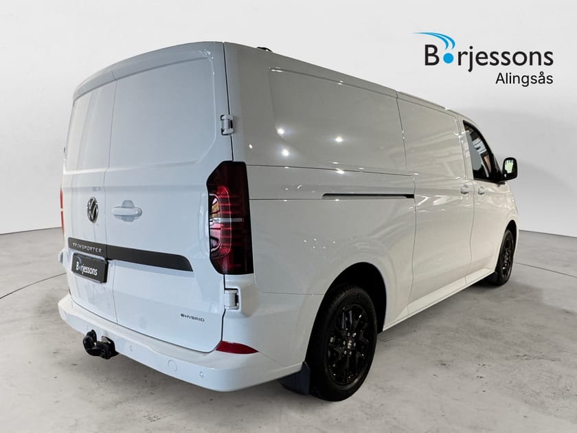 Bild 3 av Volkswagen Transporter eHybrid T30 L2 E-Hybrid 233hk, Aut