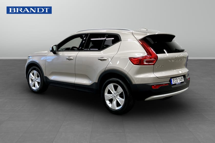 Bild 2 av Volvo XC40 B4 FWD Bensin Core SE II