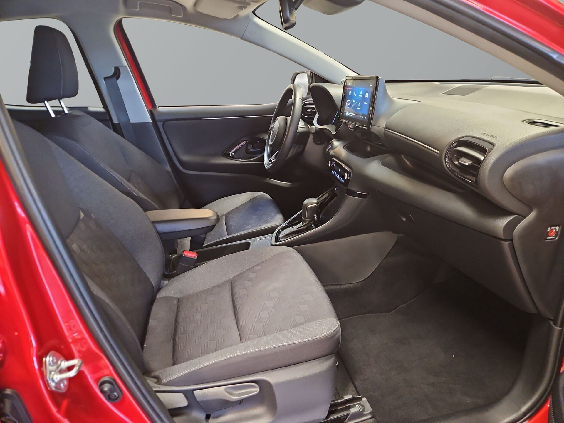 Toyota Yaris 1,5 HYBRID 115 ACTIVE PLUS 2025, bild 7/10