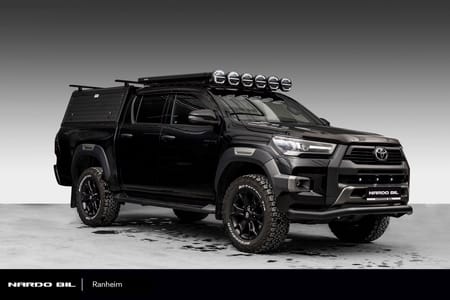 Toyota Hilux Dobbelcab Invincible X/Takgrind/Ekstralys/Hardtop/Krok3500KG