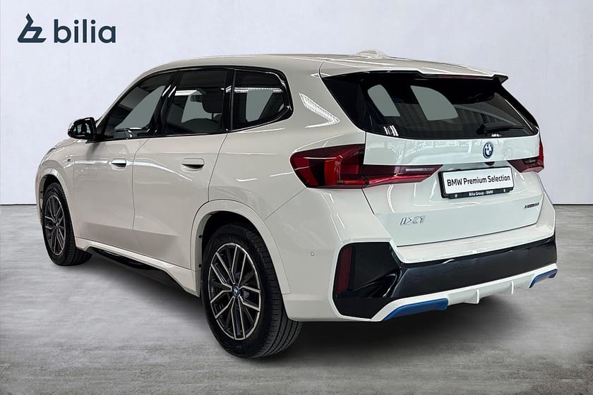 Bild 2 av BMW iX1 xDrive30 xDrive 30 M-Sport | Drag | Backkamera | Rattväme | 18"