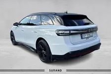 Thumnail bilde 2 av Volkswagen ID.7 GTX Tourer