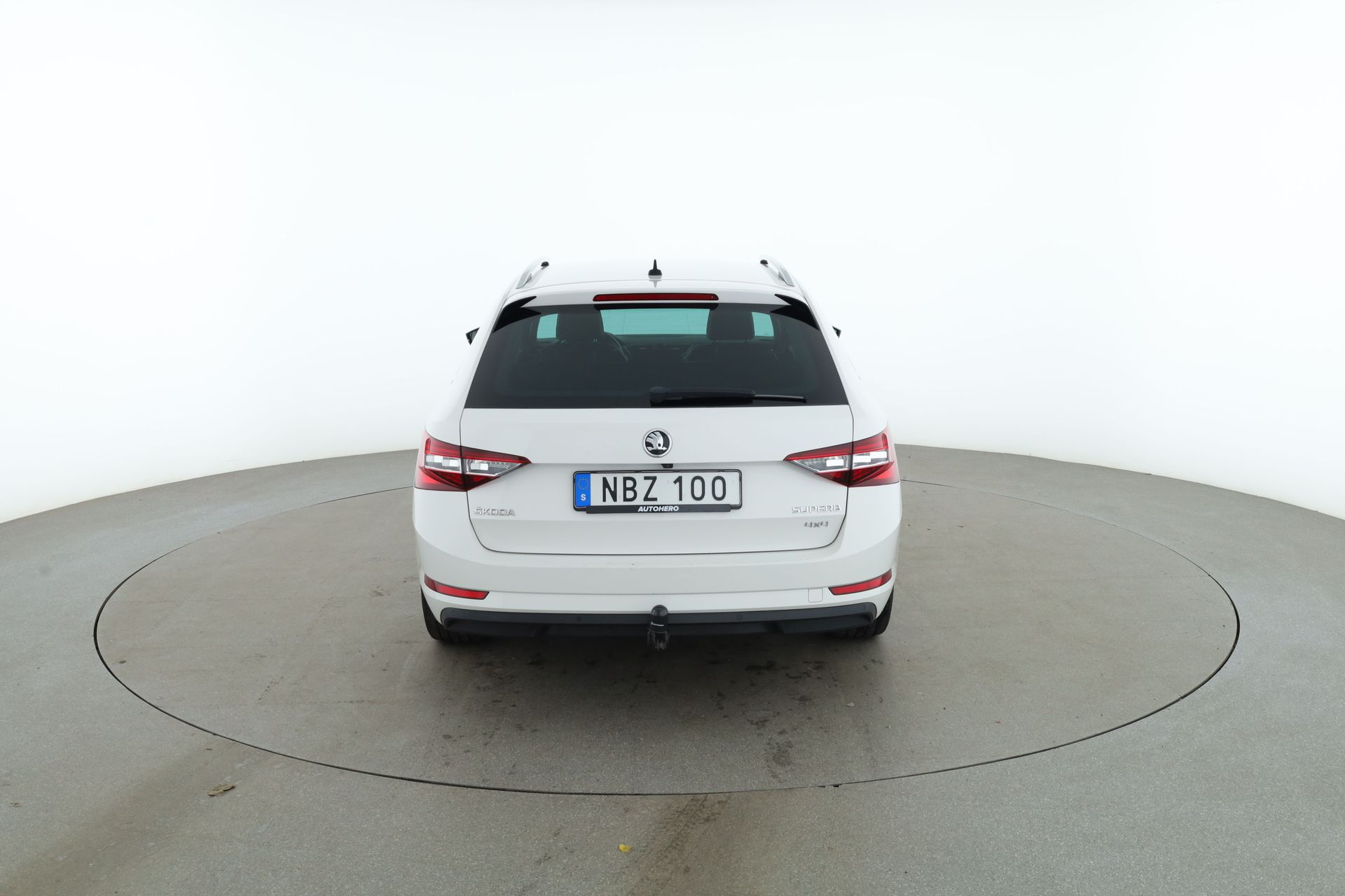 Skoda Superb 2.0 TDI 4x4 SCR 2019, kuva 4/10
