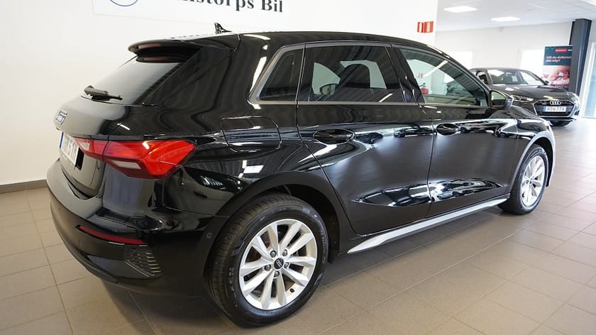 Bild 3 av Audi A3 Sportback 35 TFSI S Tronic/Auto/Backkamera/P-värmare