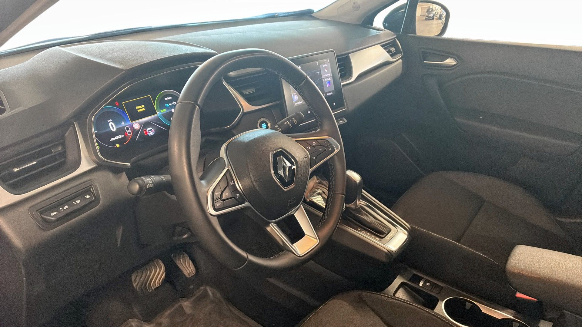 Renault Captur E-TECH Plugin-Hybrid 160 2023, bild 4/9