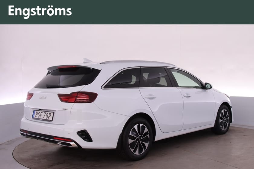 Bild 3 av Kia Ceed Sportswagon Plug-in Hybrid DCT 141 HK Navi Backkam