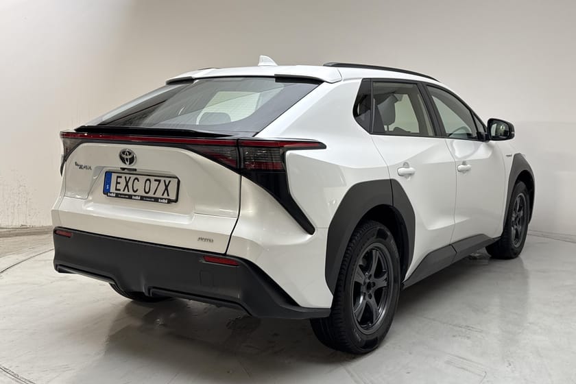 Bild 3 av Toyota bZ4X AWD (218hk) Active