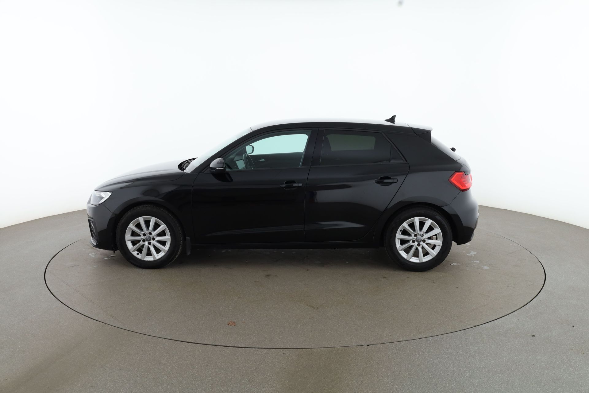 Audi A1 Sportback 30 TFSI 2019, kuva 2/10